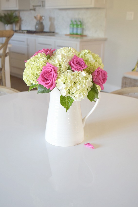 Chic Yet Fun Valentines Table Scape + DIY Placemats