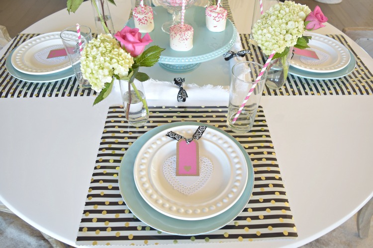 valentines tablescape diy placemat7
