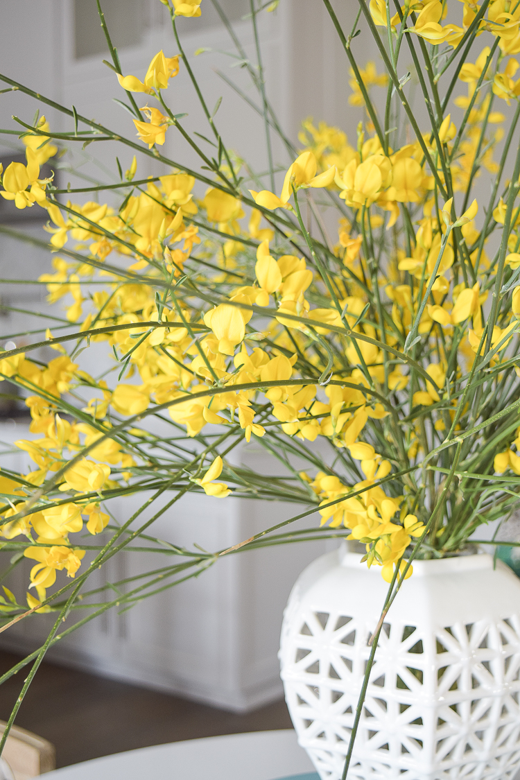 White vase spring summer dishes aqua cake stand forsythia yellow flower bush brunch lemons table scape center piece_-16