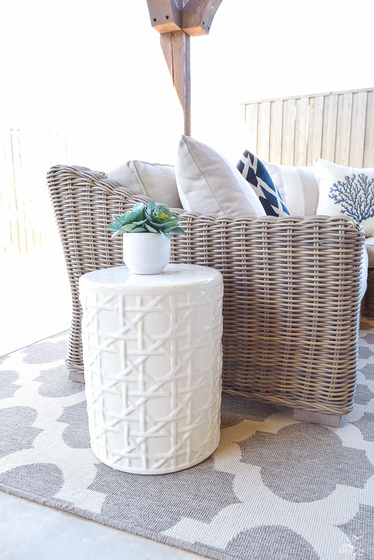 white lattice garden stool