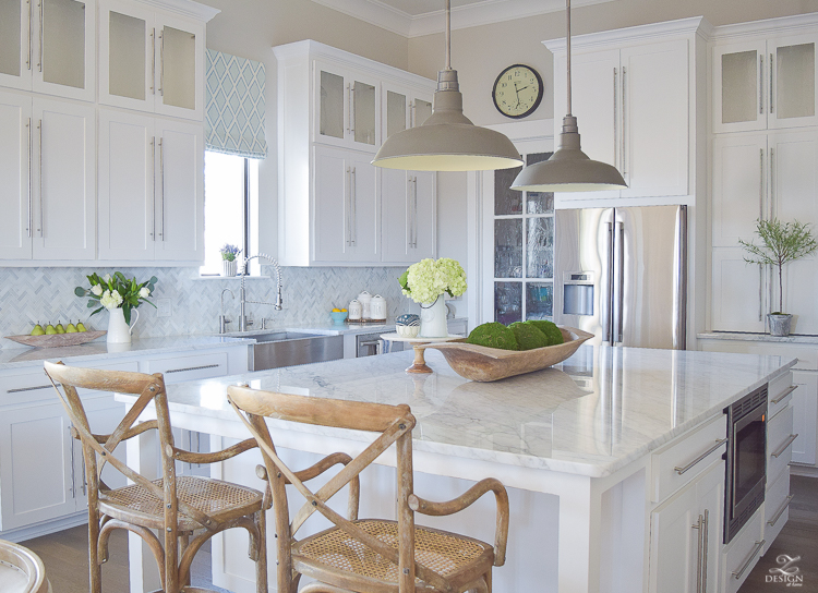 white kitchen white hydrangeas flower arrangements