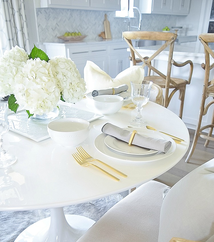 Simple Summer Table Scape