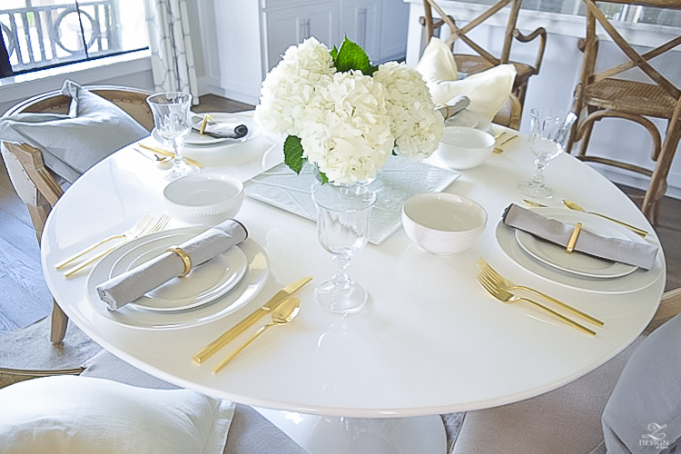 ZDesign Simple Summer White Table Scape-1