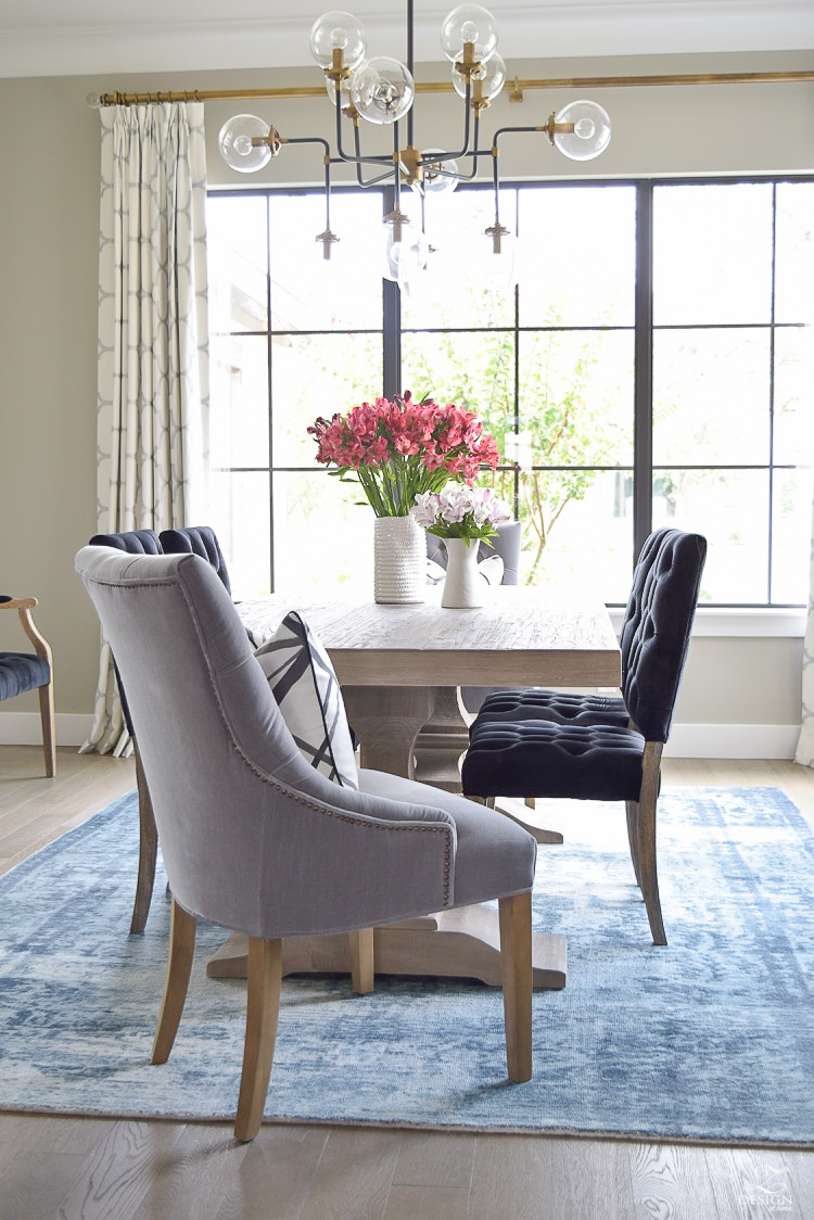 transitional modern dining room