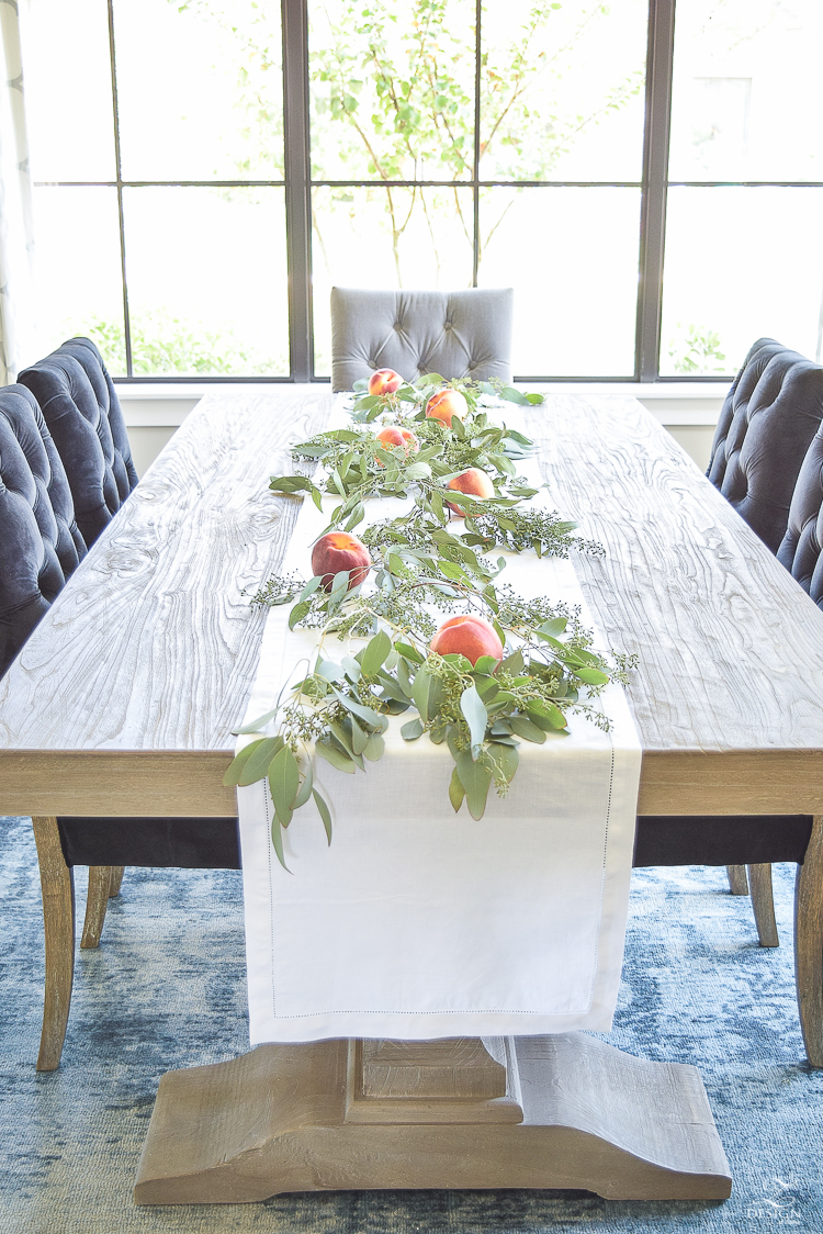 easy-fall-table-centerpiece-with-seeded-eucalyptys-and-peaches-5