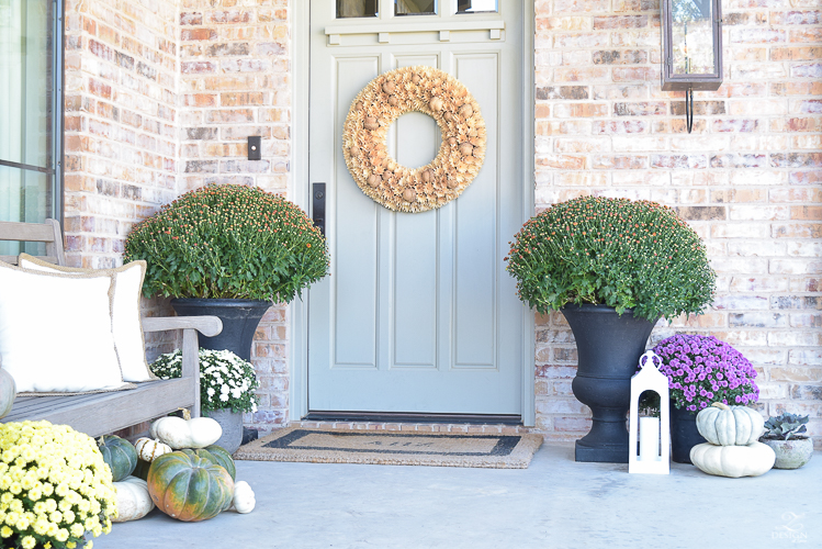 fall-front-porch-fall-flowers-mums-black-planters-mission-style-door-sherwin-williams-exterior-paint-color-mortor-washed-brick-outdoor-bench-monogrammed-coir-door-mat-15