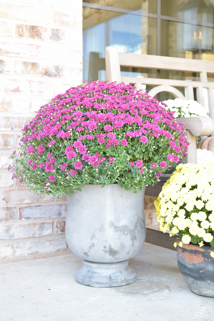 fall-front-porch-fall-flowers-mums-black-planters-mission-style-door-sherwin-williams-exterior-paint-color-mortor-washed-brick-outdoor-bench-monogrammed-coir-door-mat-21