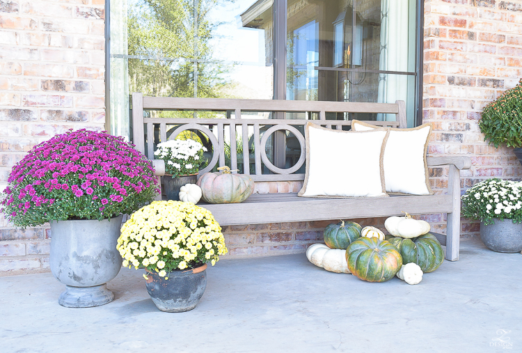 fall-front-porch-fall-flowers-mums-black-planters-mission-style-door-sherwin-williams-exterior-paint-color-mortor-washed-brick-outdoor-bench-monogrammed-coir-door-mat-5