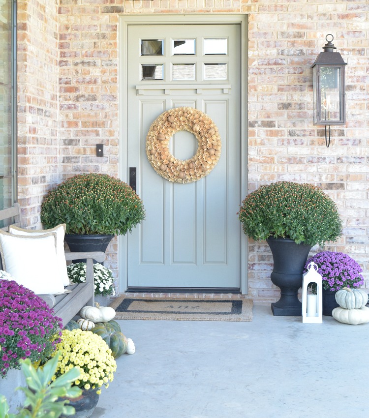 5 Tips for a beautiful fall front porch + a tour