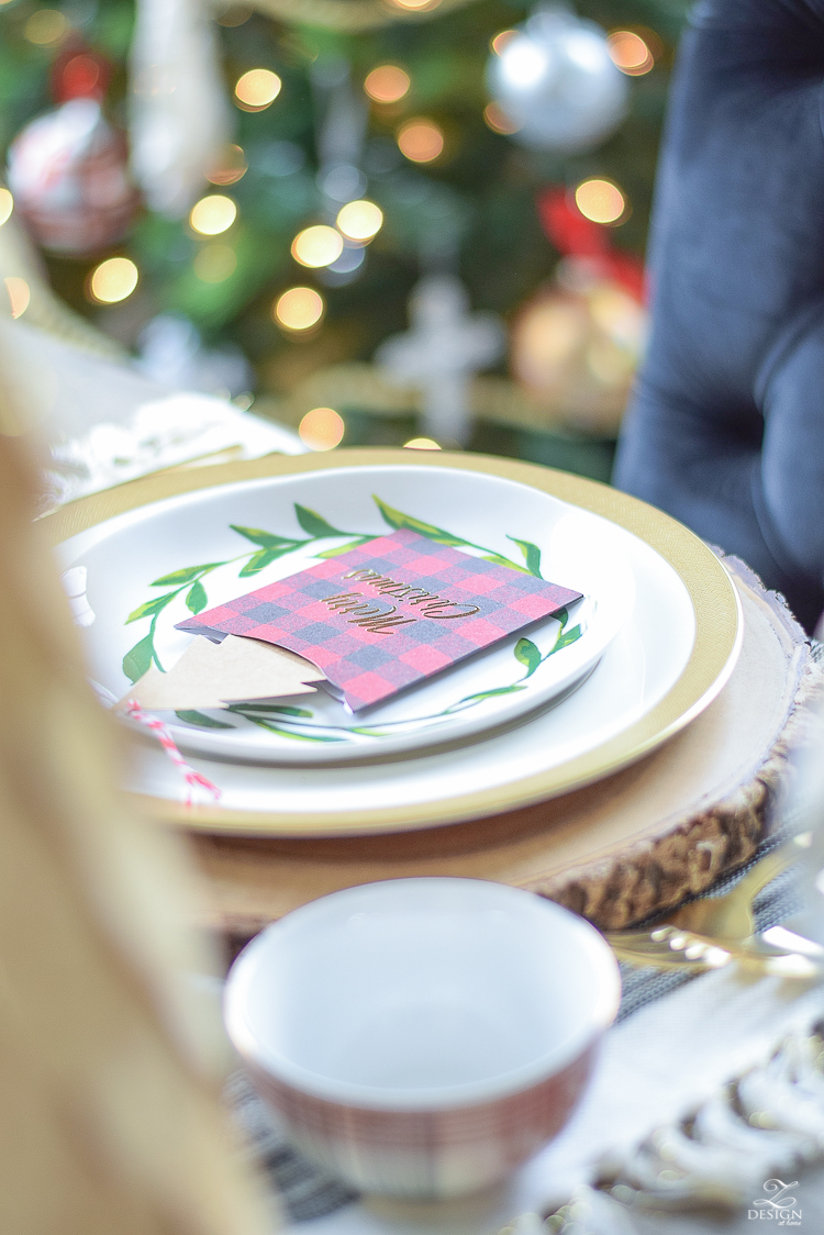 christmas-home-tour-christmas-place-setting-black-and-white-fringed-placemats-wood-slice-placemat-merry-christmas-note-cards-4