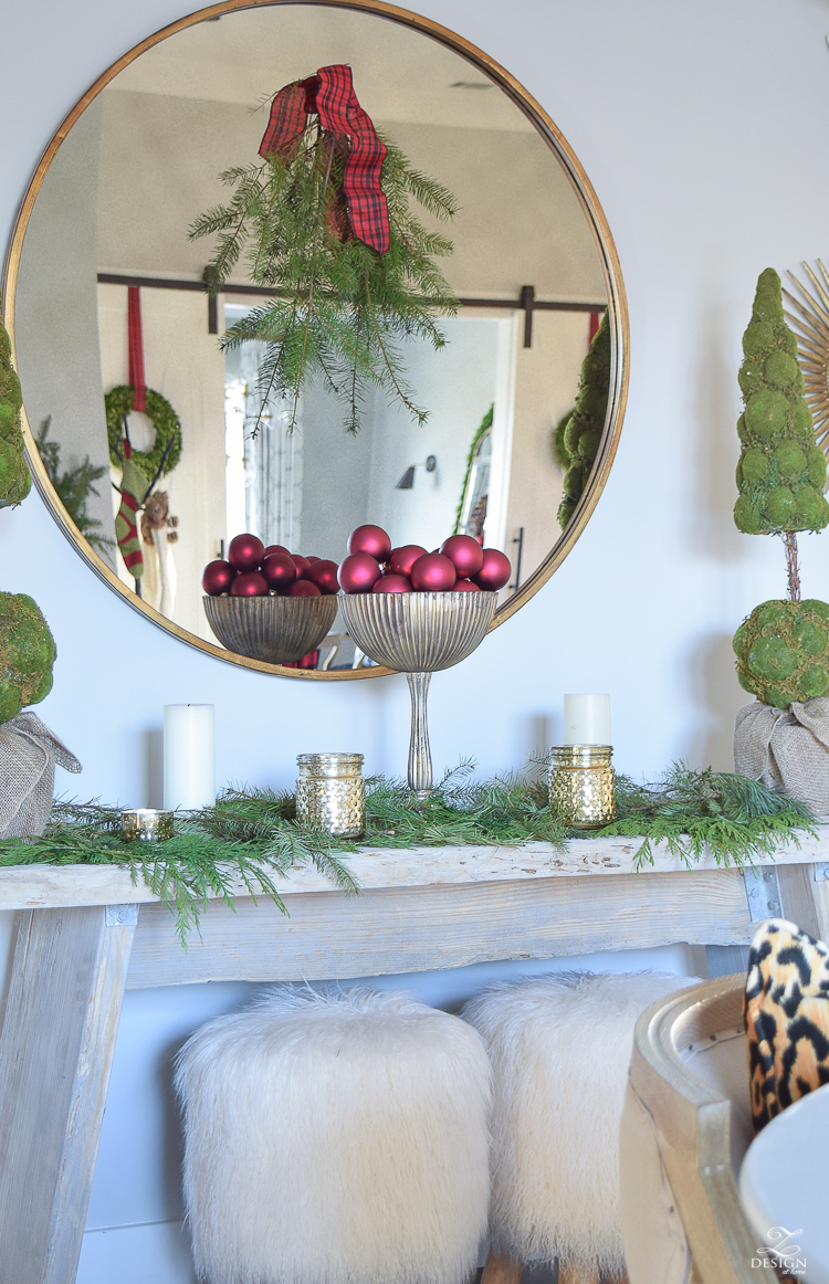 christmas-home-tour-round-gold-mirror-christmas-styling-decor-white-tulip-table-natural-garland-3