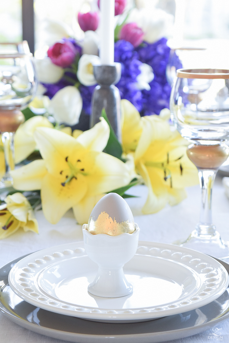 elegant moder easter table scape chic easter decor linen table cloth and napkins easter egg holders-6