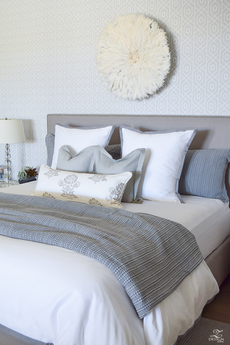 transitional style white bedrrom geometric wallpaper juju hat honey comb waffle weave duvet and shams black home decor accessories gray nailhead headboard white border duvet and shams-3