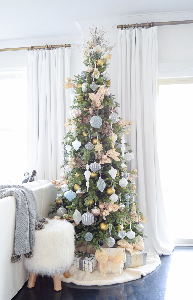 12 bloggers of Christmas with Balsam Hill - how to decorate a mixed metal tree