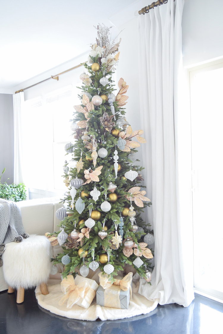 12 bloggers of Christmas with Balsam Hill - how to decorate a mixed metal tree