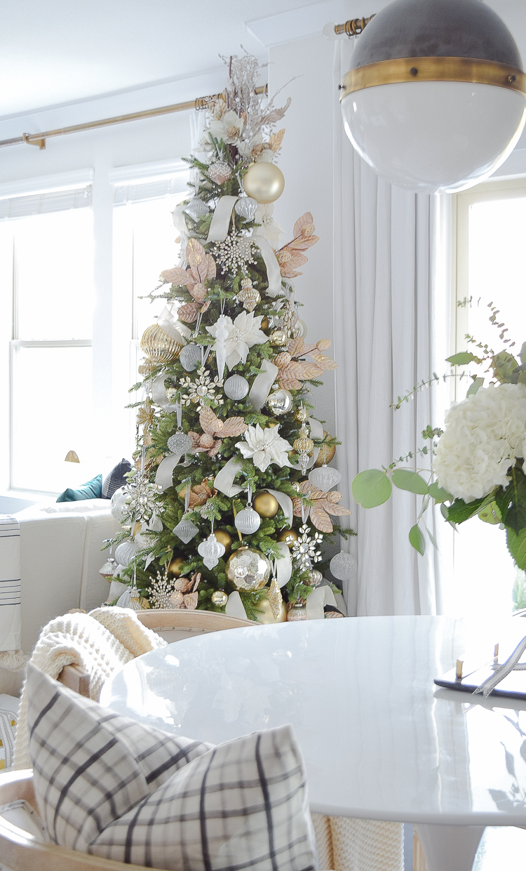 Glam Christmas Living Room Tour + Tips for Easy Holiday ...