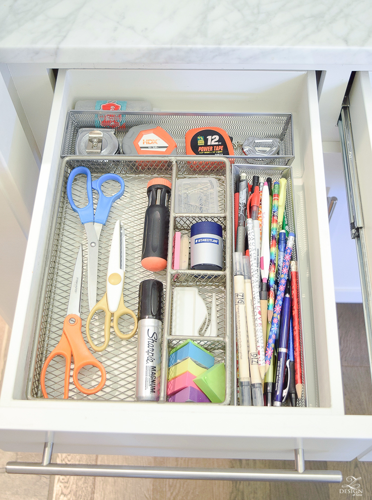 Ideas for organizing your kitchen drawers plus the best organizational tools, bins and baskets