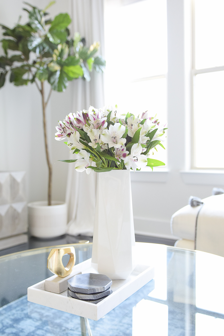 Decked & Styled Spring Tour - Coffee Table decor and fresh flowers (alstroemeria) 