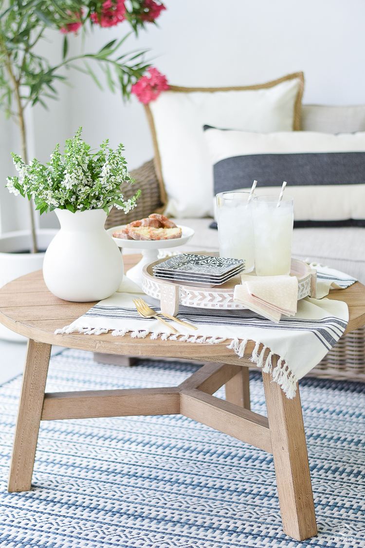 Styled + Set Entertaining Tour - Simple patio brunch for two