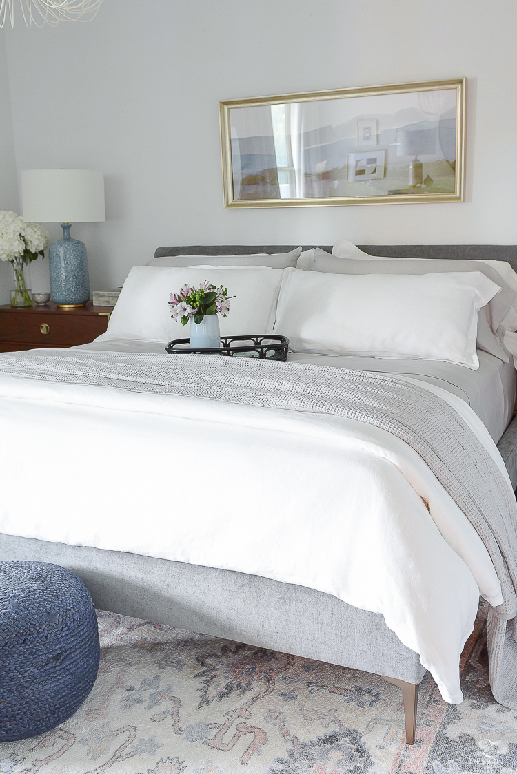 The best organic linen bedding you can't live without this summer!