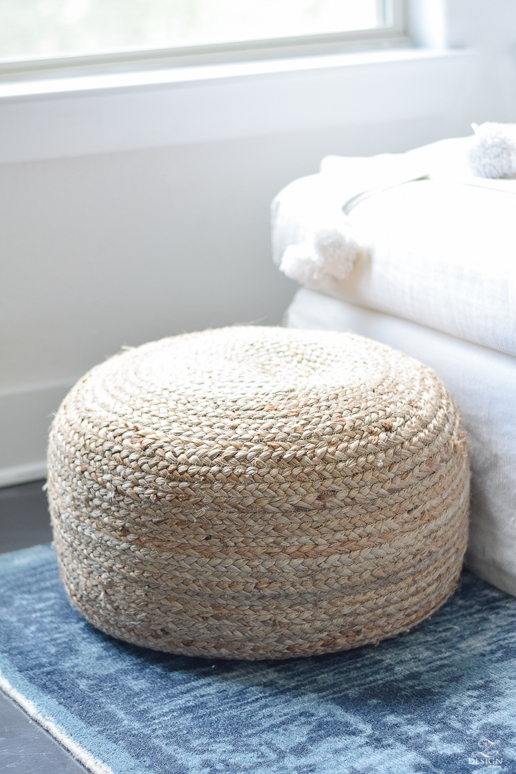 Natural jute pouf - summer decor