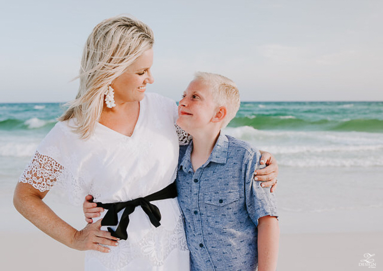 Chloe Bee Photography - photos on the beach in Santa Rosa Cty 30-A