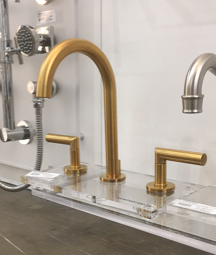 Newport Brass Pavani Widespread Faucet in Gold / Brass