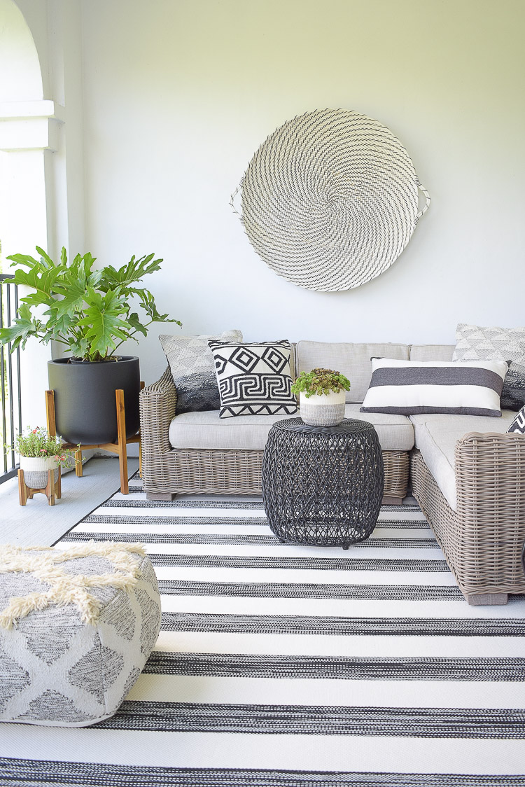 Tips For Creating A Relaxing Outdoor Space This Summer + A Patio Tour