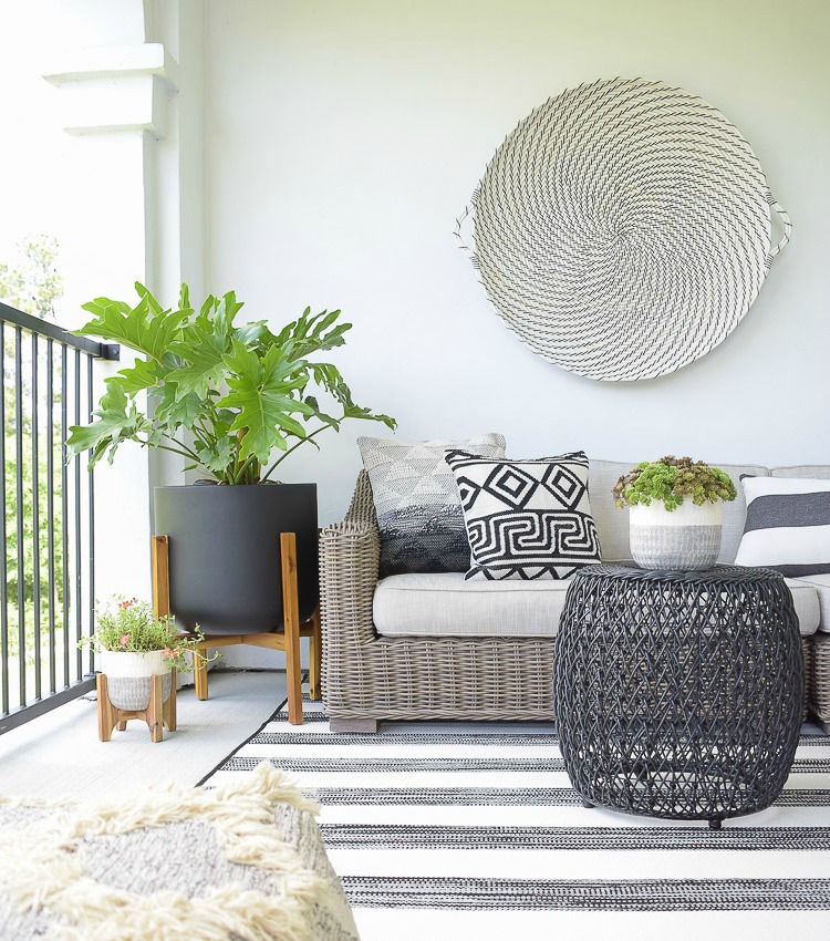 6 Tips For Creating A Relaxing Outdoor Space This Summer + A Patio Tour