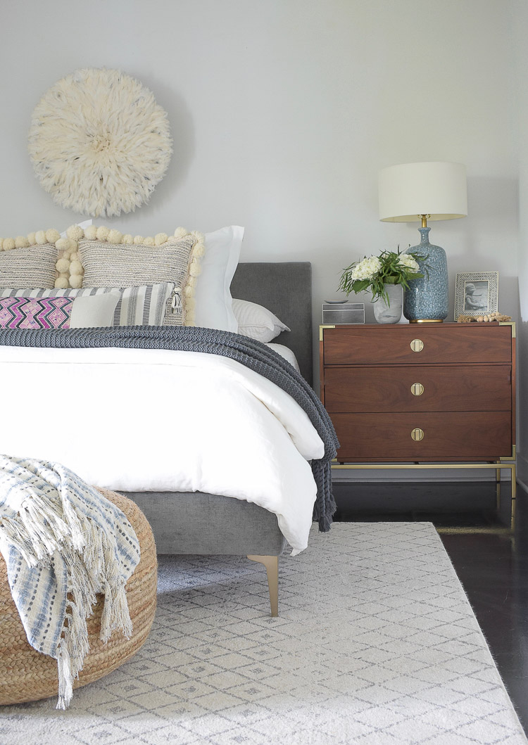 Fall bedroom Tour - fall touches in the bedroom 