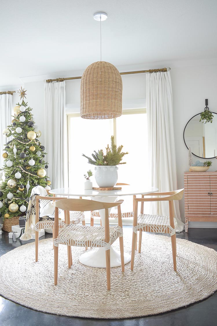 Christmas dining room tour 