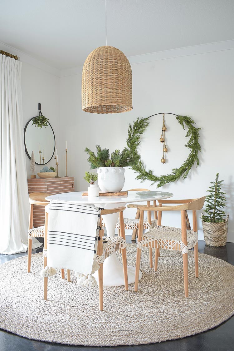 Christmas Dining Room Tour + How to Create a holiday circle wreath