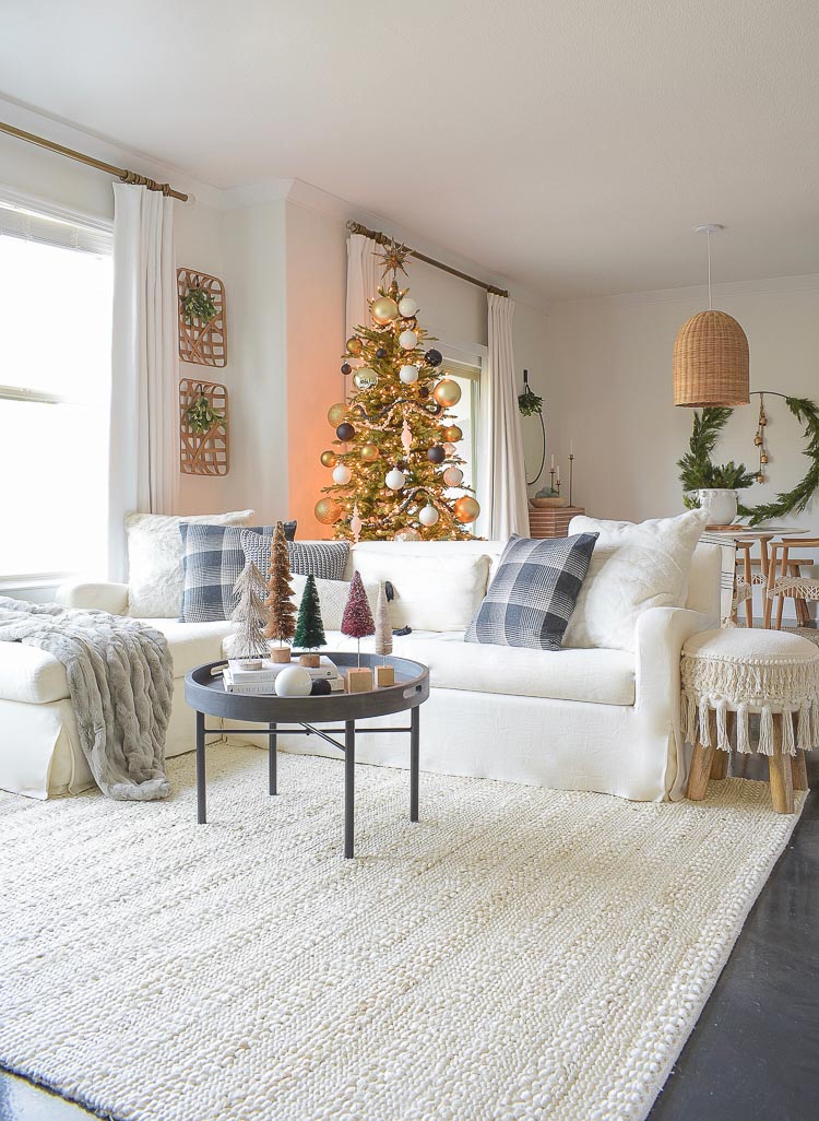 Black, white & gold Modern Christmas Living Room Tour