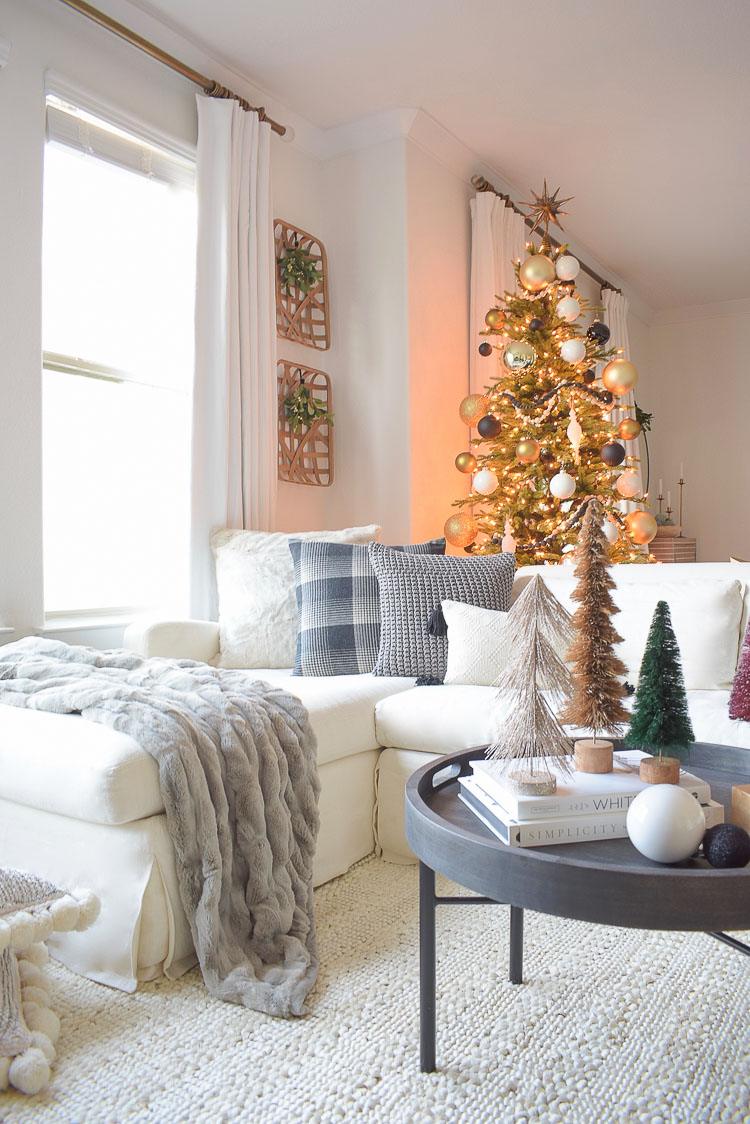 Black, white & gold Modern Christmas Living Room Tour