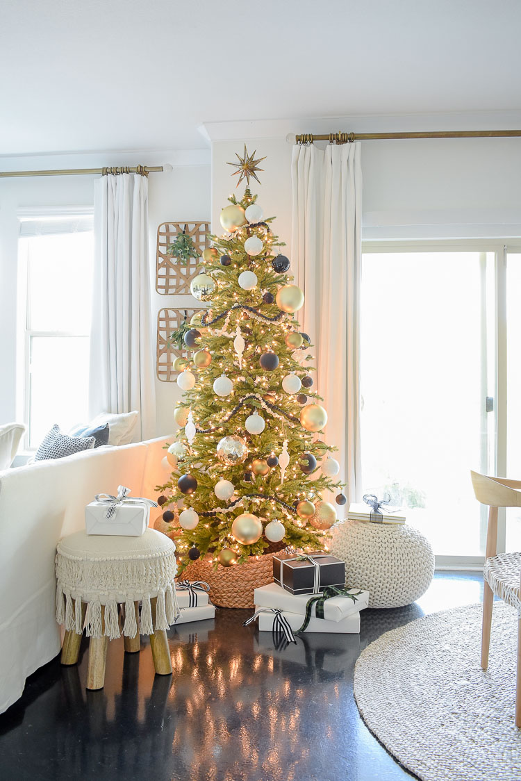 Black, White & Gold Living Room Tour - Modern styled green pre-lit christmas tree