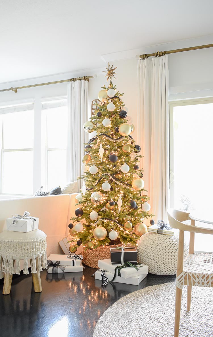 Black, Whie & Gold Modern Living Room Tour - Christmas Tree
