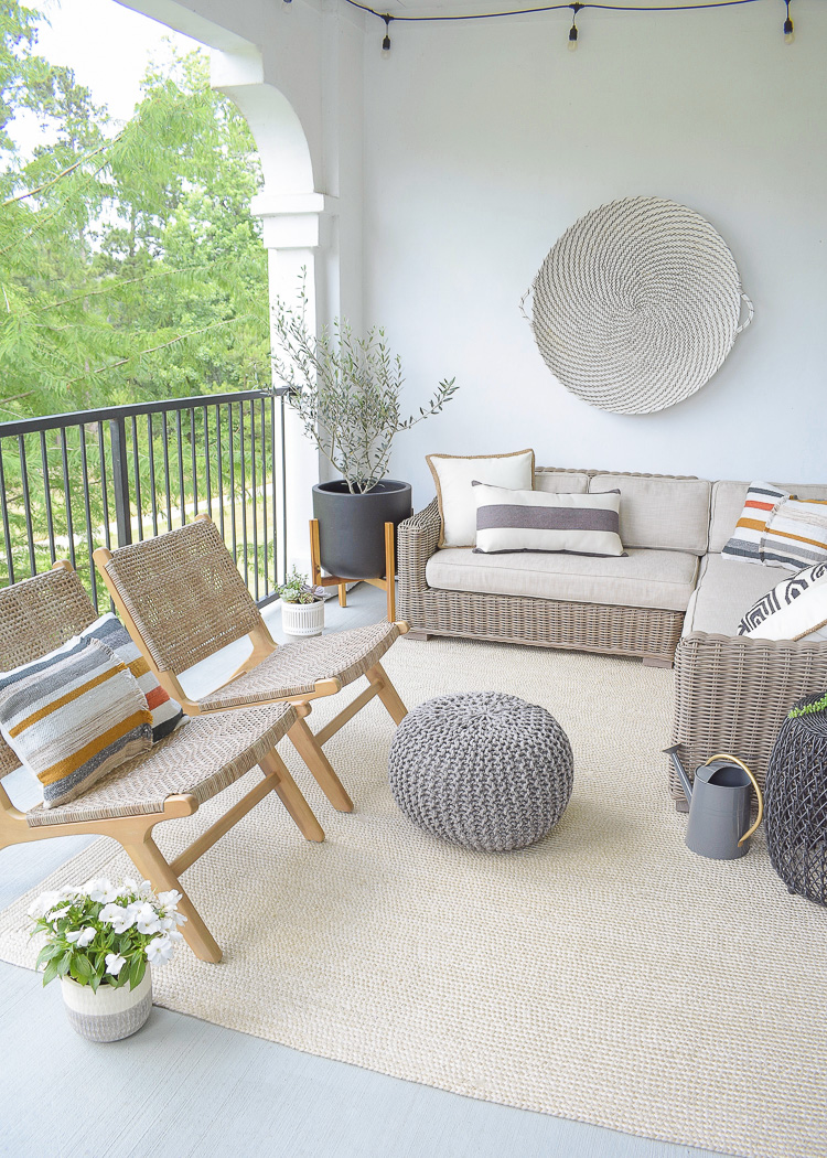 Modern outdoor patio refresh for Stay At Home this summer