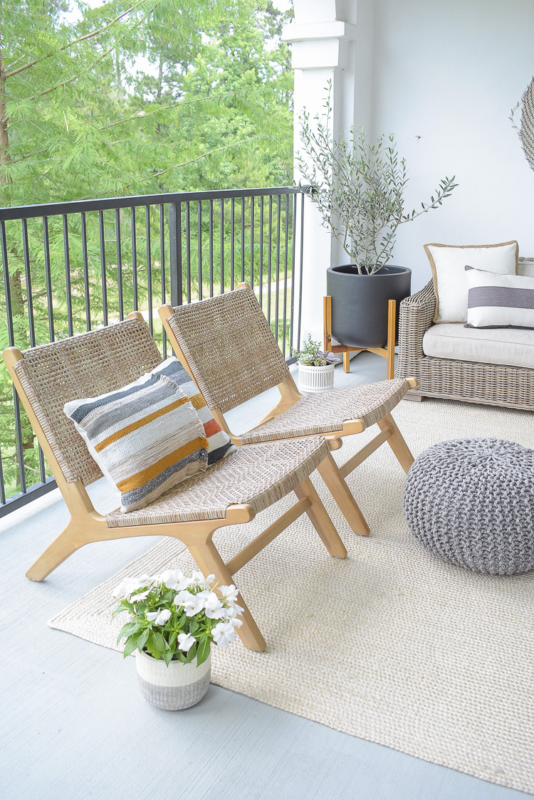 Stay at home patio refresh - modern outdoor chairs 