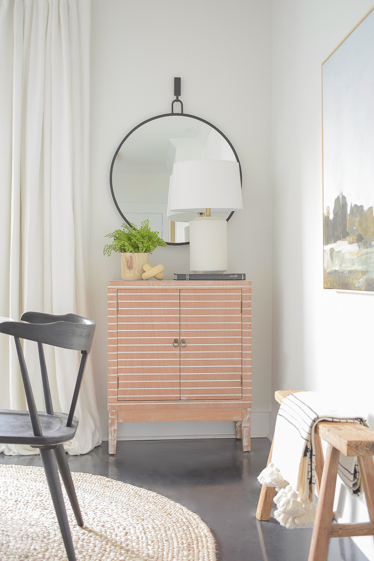 Tips for summer decorating - how to style a credenza 