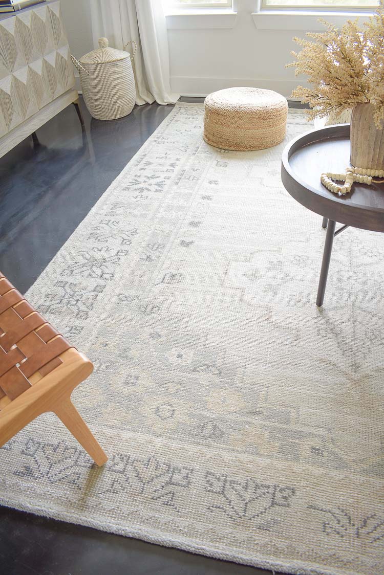 Vintage Inspired Neutral Rug - Hand Knotted