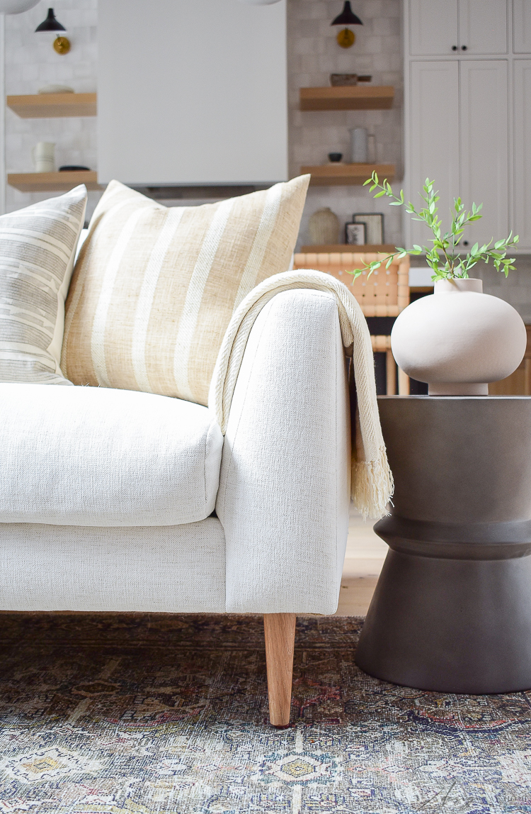 How to Style Throw Pillows on Your Couch Like a Designer