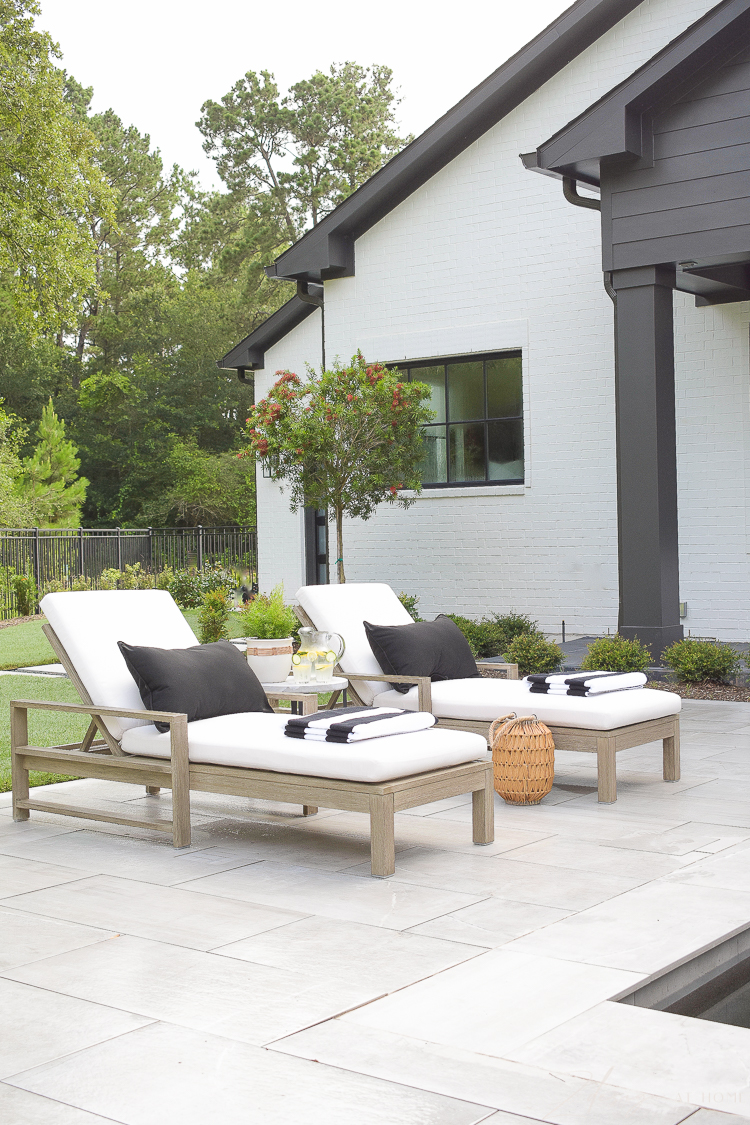 Walmart outdoor decor in black and white - summer style on the patio