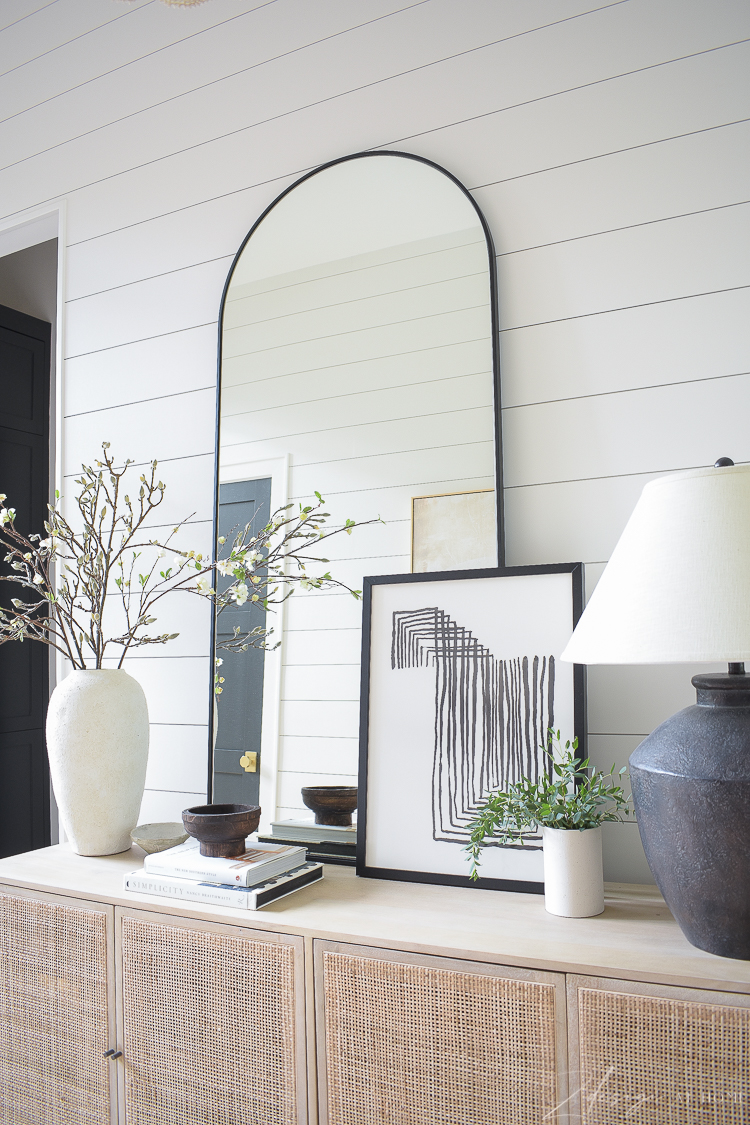 console table style in entry way 