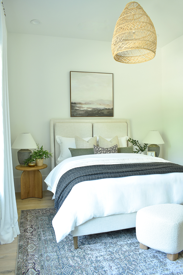 How to Style the Perfect Guest Bedroom